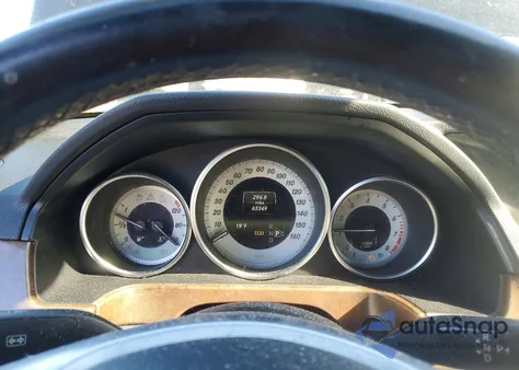 2014 Mercedes-Benz E 350 4Matic z USA, uszkodzony, nr VIN WDDHF8JB4EA856859